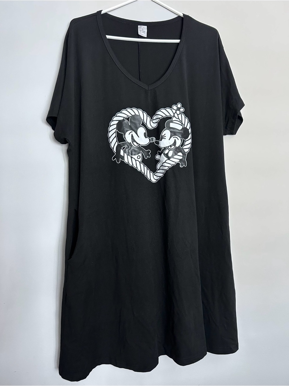 Women’s black dress Mickey and Minnie size 1XL